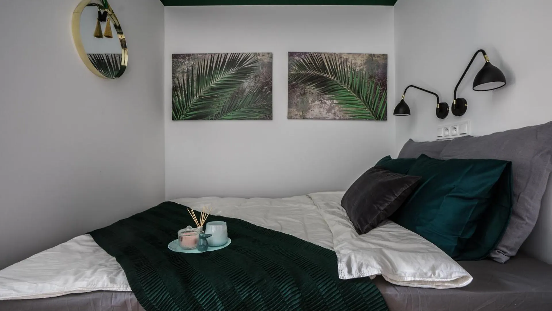Central Warsaw Apartment - Great Location- Praga&Zabkowska