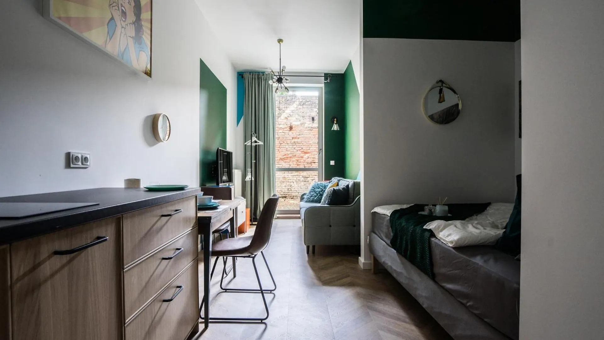 Central Warsaw Apartment - Great Location- Praga&Zabkowska